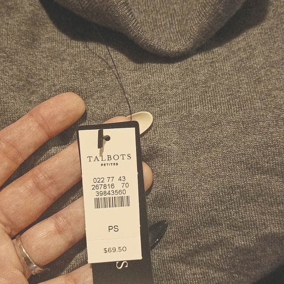 NWT-Talbot's-SMALL-Grey-Wash- fold-over-collar, Light-Weight-Long Sleeve Sweater - Picture 6 of 8